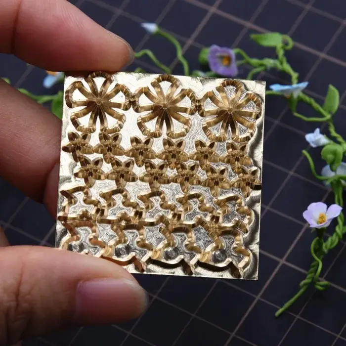 Moule de découpe à pression en argile ultra-légère miniature pour fleurs