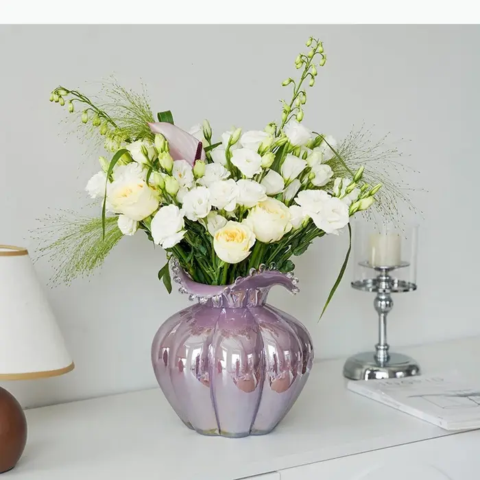 Vase en verre en forme de bourgeon de fleur de citrouille