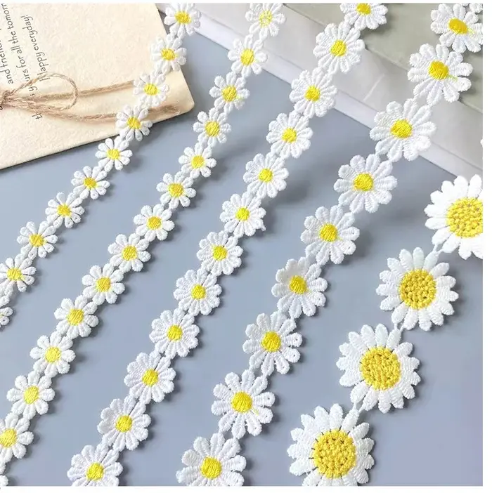 3/5 Yards de dentelle brodée jaune motif tournesol et marguerite