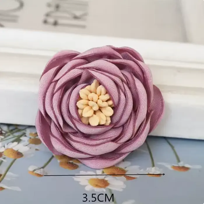 Mélange de fleurs artificielles en mousseline de soie