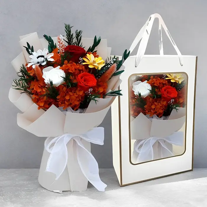 Coffret cadeau romantique en bouquet de roses et d'hortensia conservés – Fleurs éternelles durables faites à la main