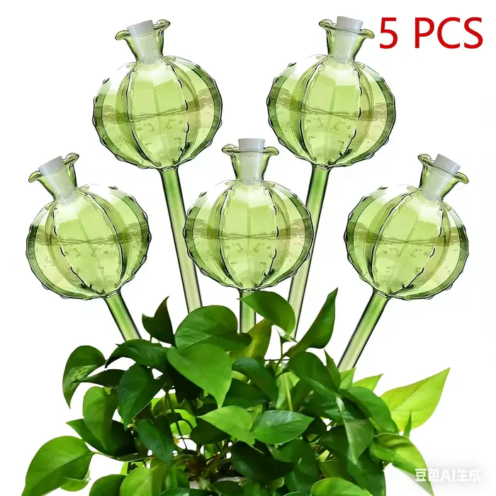 Dispositif d'arrosage automatique pour plantes en forme de Cactus