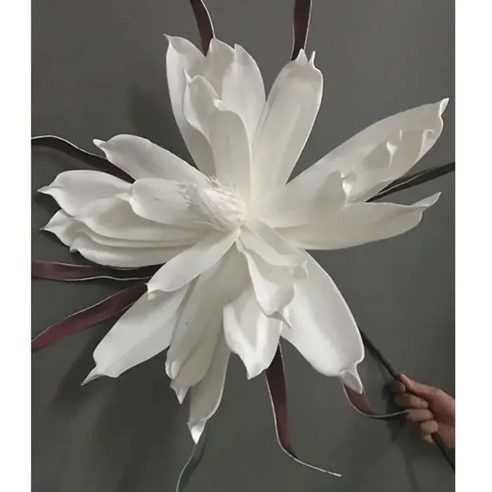 Magnolia géante, fleur artificielle en mousse