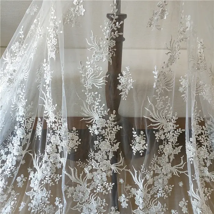 Tissu en Dentelle Florale pour Patients
