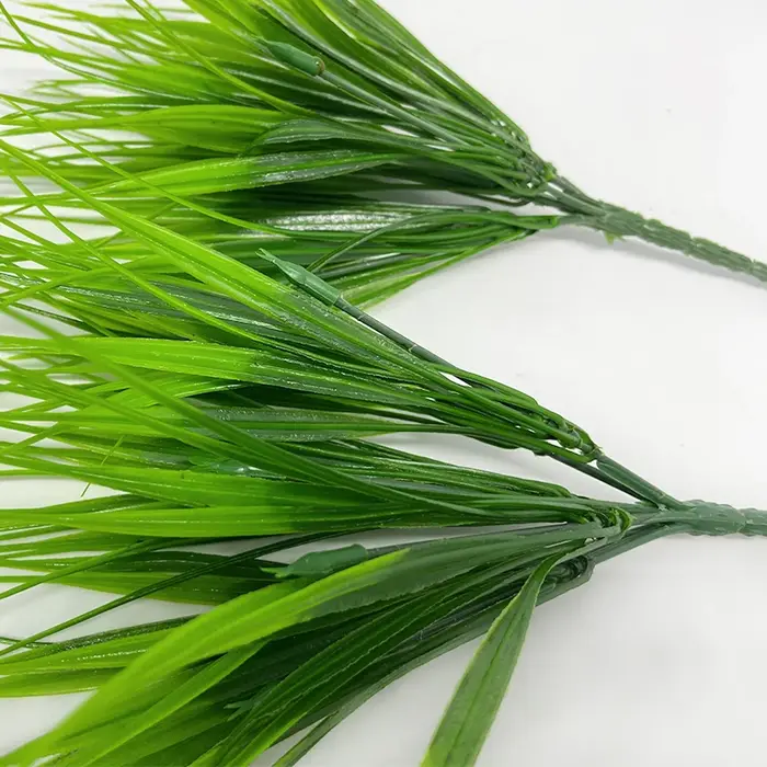 Plante d'herbe artificielle en plastique à 7 branches