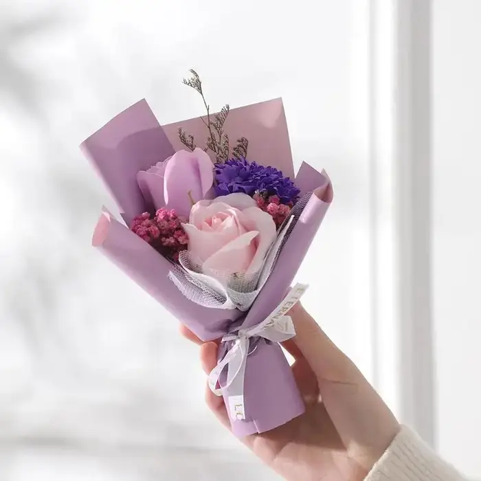 Bouquet de fleurs artificielles miniatures en savon