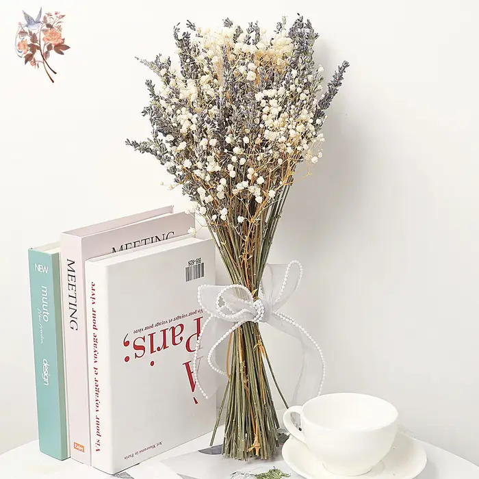 Bouquet de fleurs séchées de lavande
