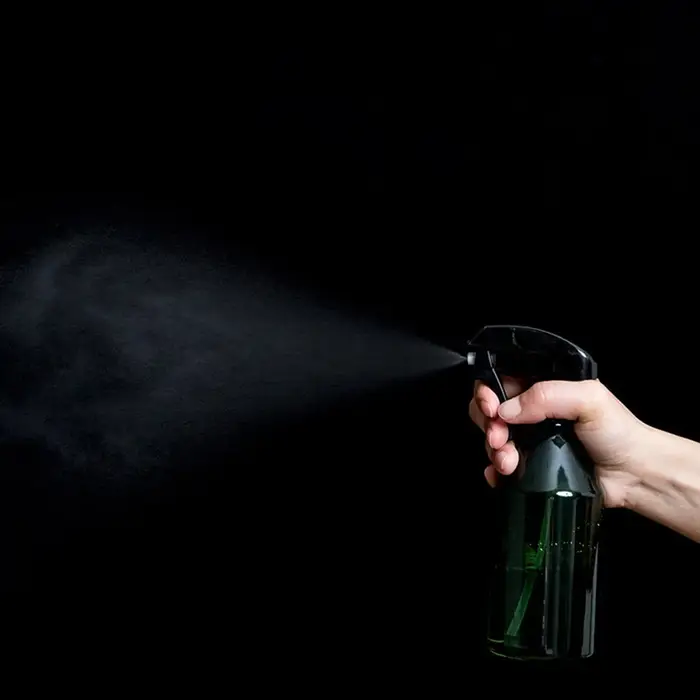 Bouteille de pulvérisation d'eau en plastique de 300ml