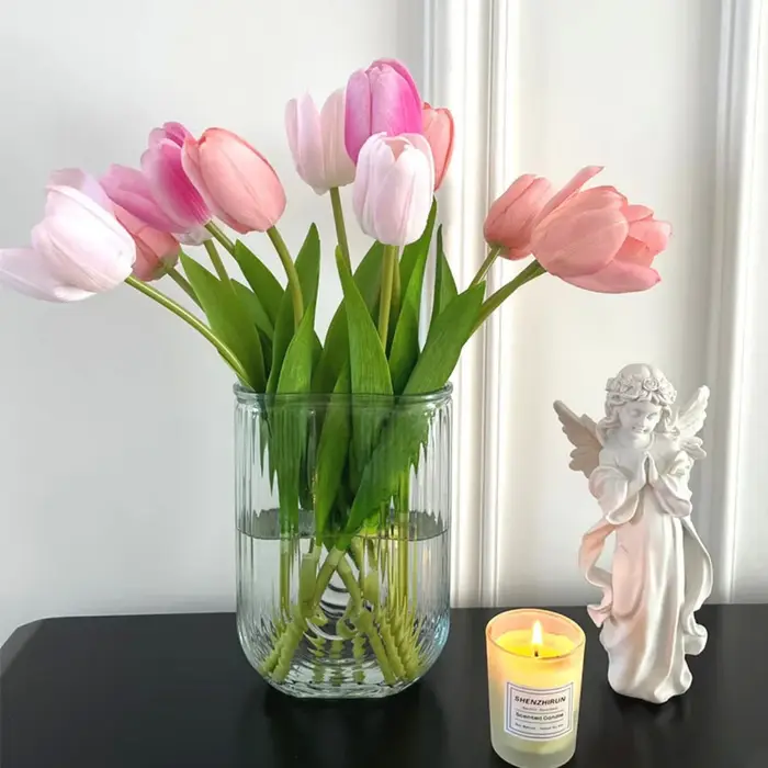 Tulipes artificielles au toucher réaliste