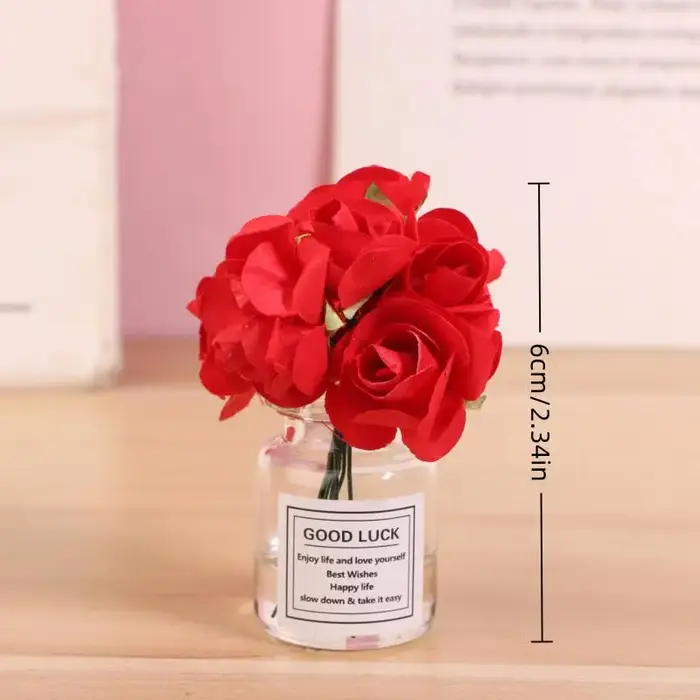 Vase à fleurs de roses de Simulation