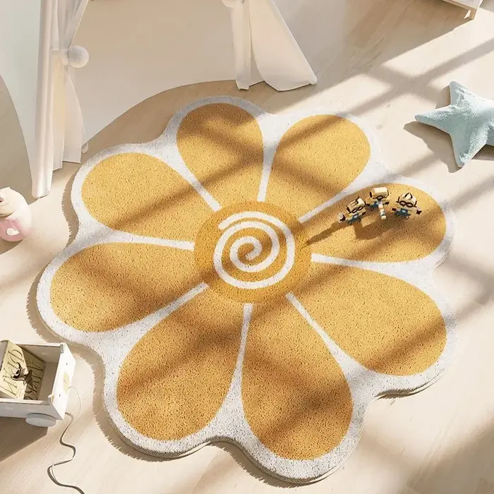 Tapis en peluche doux à fleurs irrégulières