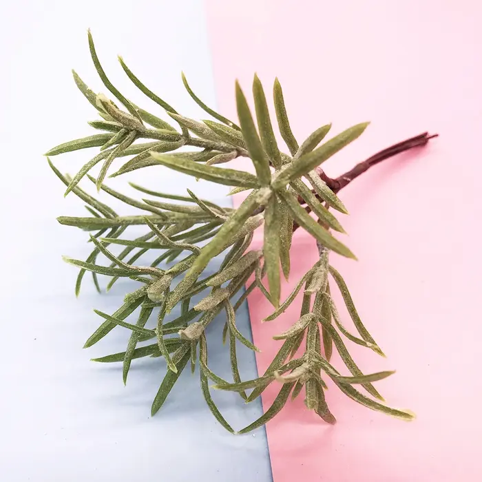 Fleurs artificielles, ornements de noël