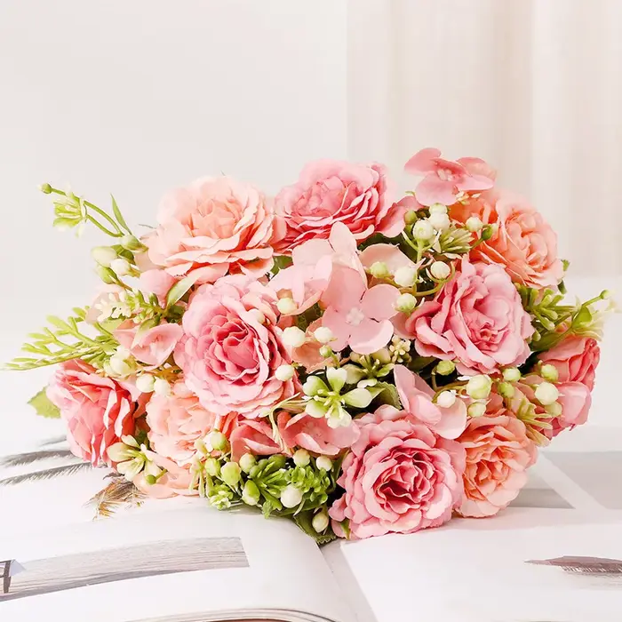 Bouquet de fleurs artificielles en soie vintage