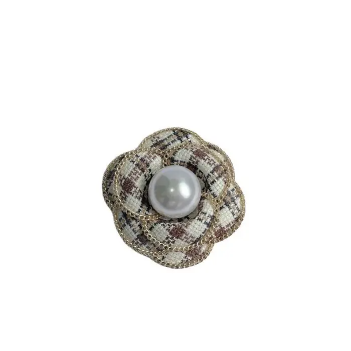 Broche en tissu avec perles et fleurs pour femmes