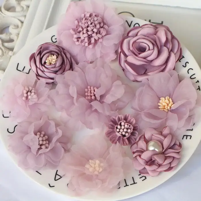 Mélange de fleurs artificielles en mousseline de soie