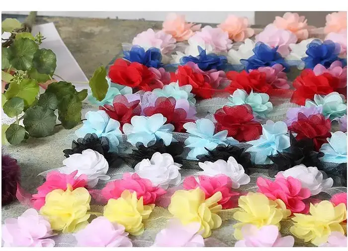 24 pièces de fleurs (2 yards) en dentelle de mousseline 3D