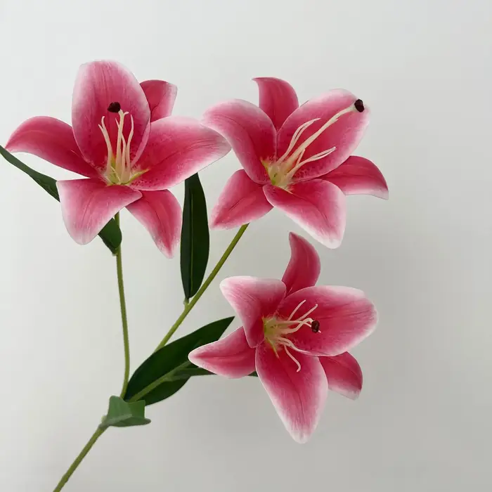 5PCS Branche de Fleur de Lys Artificielle Réaliste Imprimée en 3D Plante de Lys à 3 Têtes pour Décoration Florale de Mariage