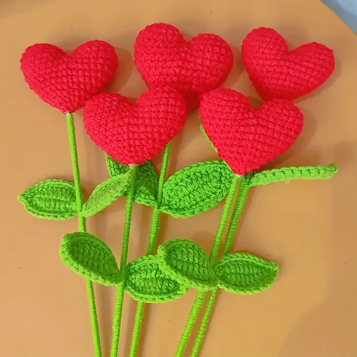 Ensemble de 2 branches de fleurs en forme de cœur rouge