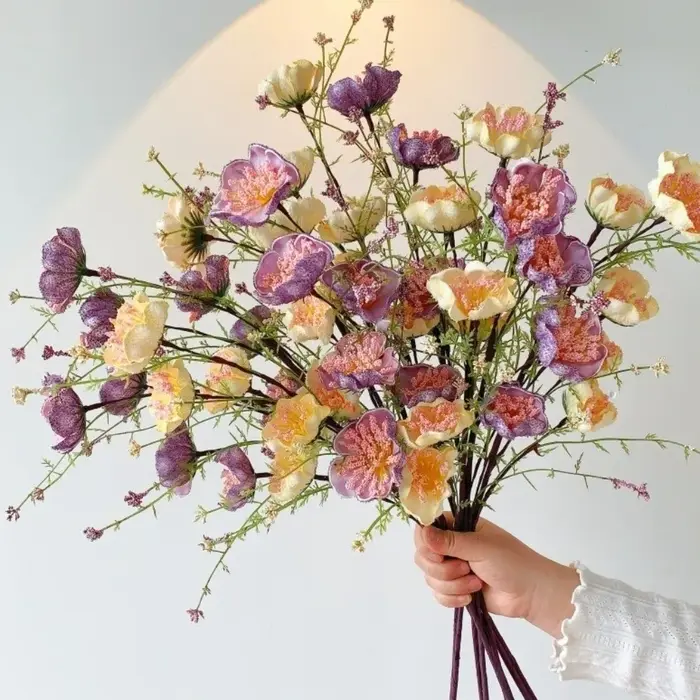 Fleur artificielle réaliste en forme de papillon