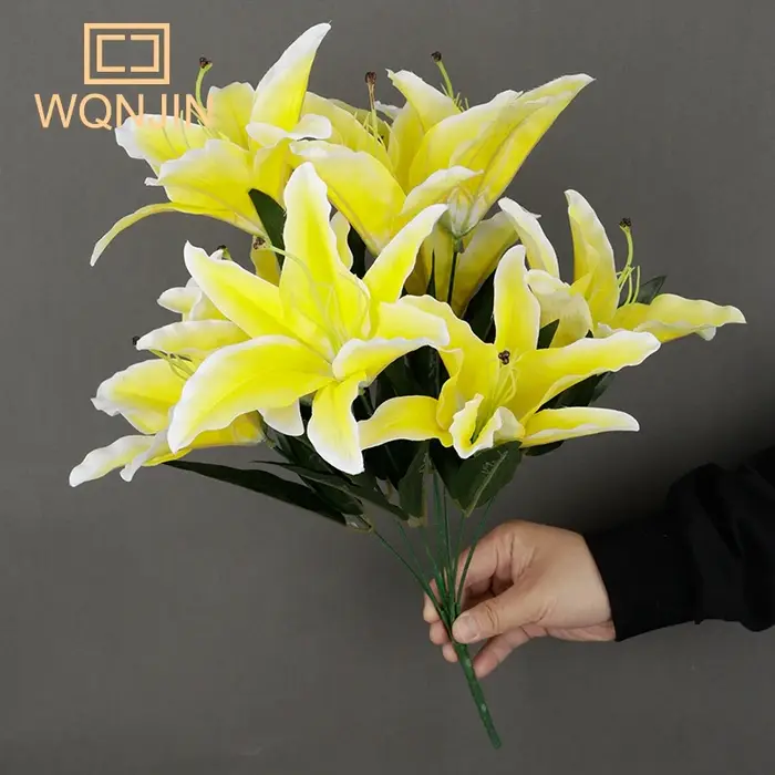 Bouquet de fleurs de lys artificielles multicolores européennes