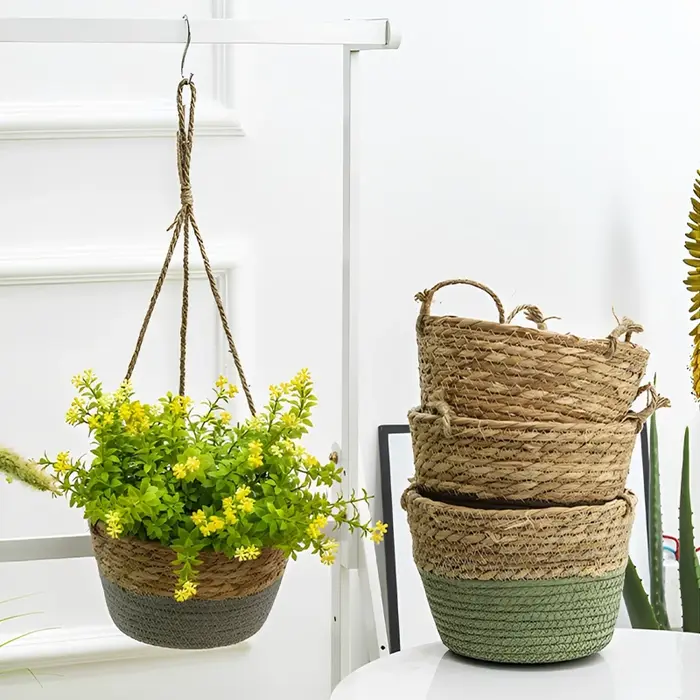 Panier suspendu en paille