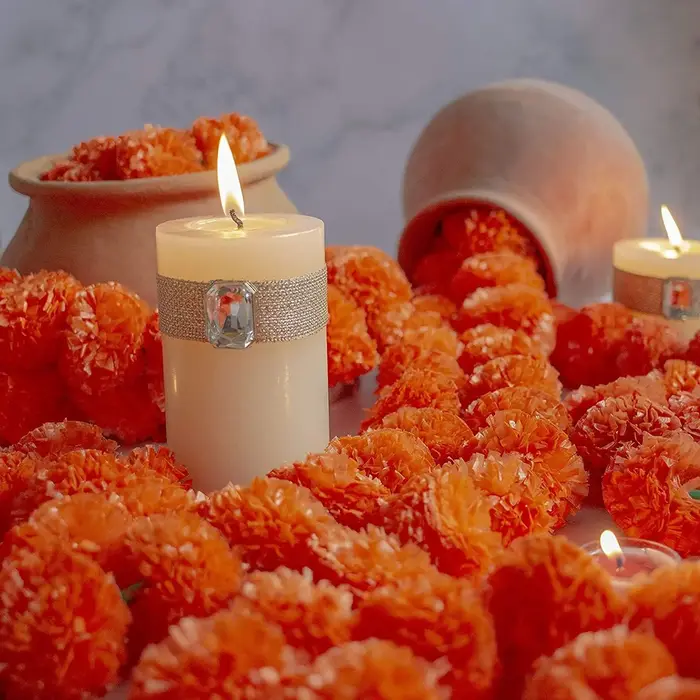 Guirlande de souci pour décoration 10 pièces de 5 pieds (1,52 m) ̃ fleurs de souci artificielles à longues brins, décor indien pour Pooja