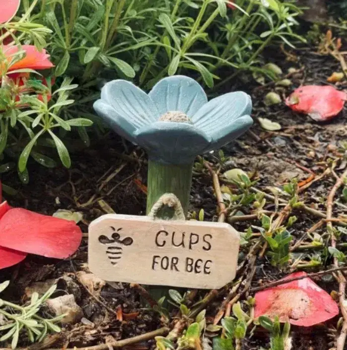Stations d'arrosage en forme de fleur, abreuvoirs pour abeilles, mangeoires pour pollinisateurs de j