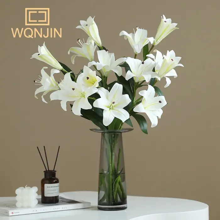 Fleur de simulation de lys en PVC