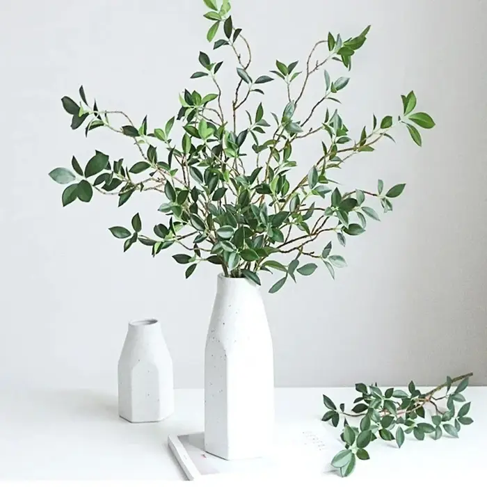 Tenuifolia Ficus feuilles d'arbre plantes artificielles Branches longue tige maison décoration de mariage Table extérieure jardin fausse plante