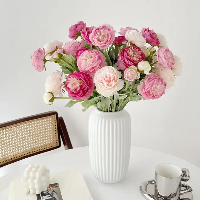 Décoration de fleurs artificielles