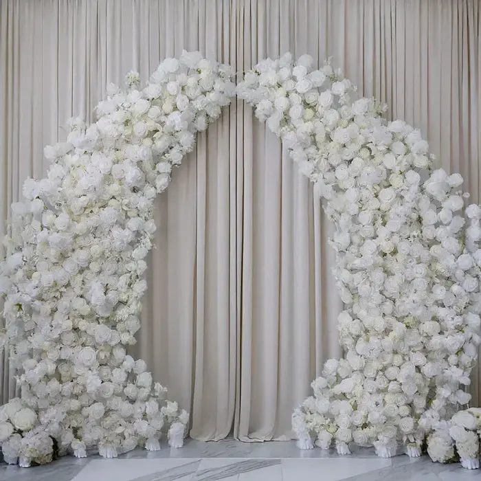 Arche de fleurs artificielles décorative