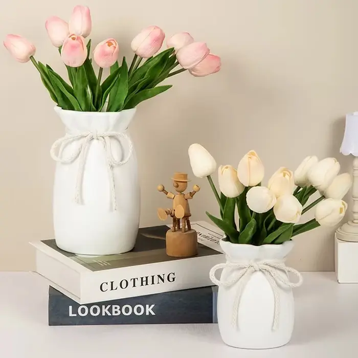 Plantes artificielles en pot, bonsaïs verts, petits arbres, fausses fleurs, ornements en pot pour la