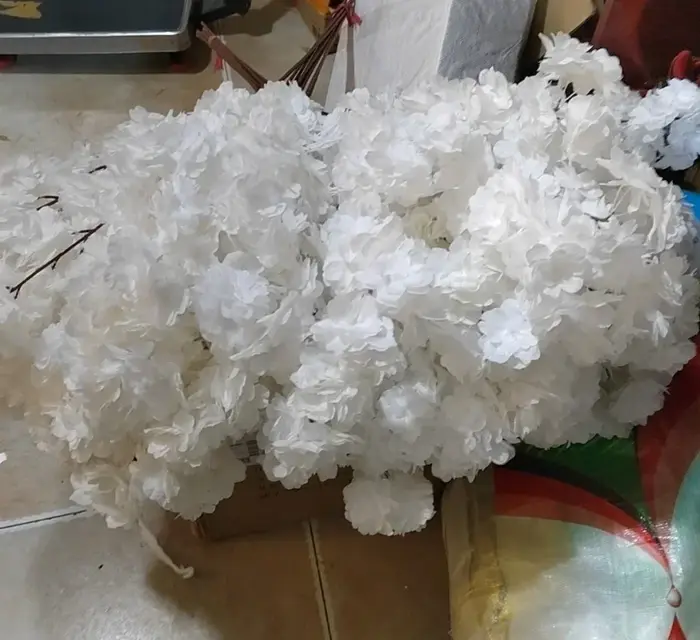 Fleurs artificielles pour décoration d'arc de mariage