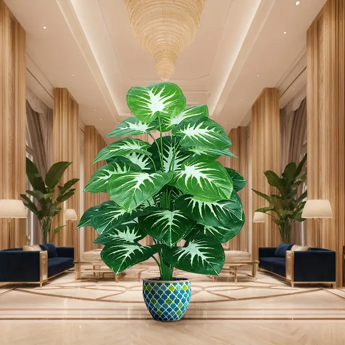 Une plante d'extérieur artificielle avec 18 grandes feuilles