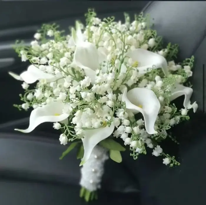 Bouquet de fleurs de lys Calla artificielles blanches