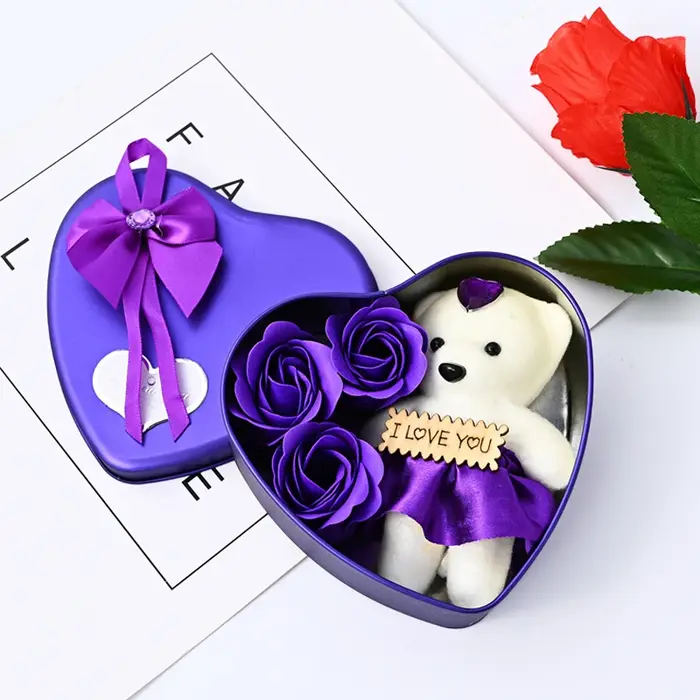 Bouquet de fleurs en forme de cœur pour la Saint-Valentin