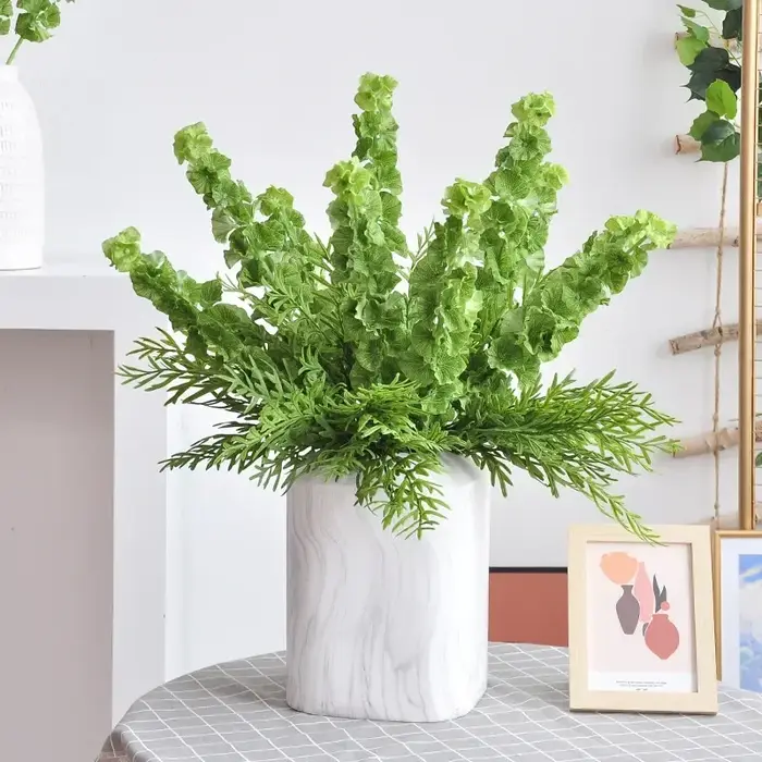 Fausses plantes vertes