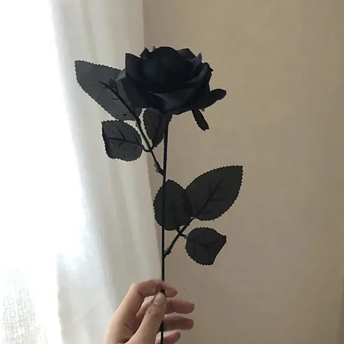 Rose noire gothique fleurs artificielles