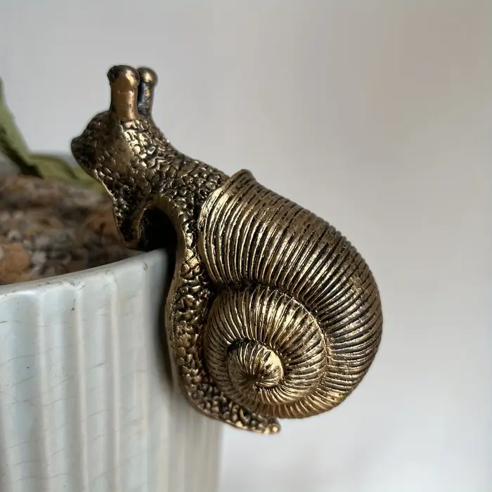 Pot de fleurs suspendu, sculpture d'escargot, décoration, artisanat en résine, sculpture animale, dé