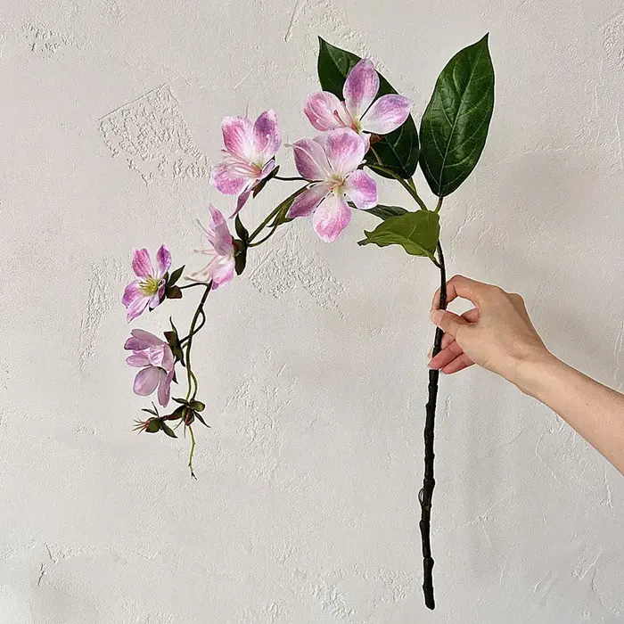 Fleurs artificielles suspendues de jasmin
