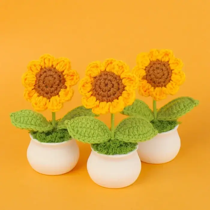 Jolies fleurs artificielles en crochet en forme de tournesol