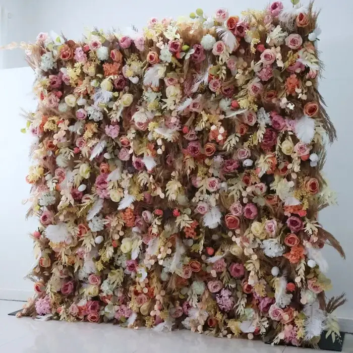 Mur de fleurs artificielles pour mariage