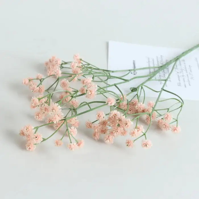 Fleurs artificielles gypsophile bon marché en plastique blanc rose bleu