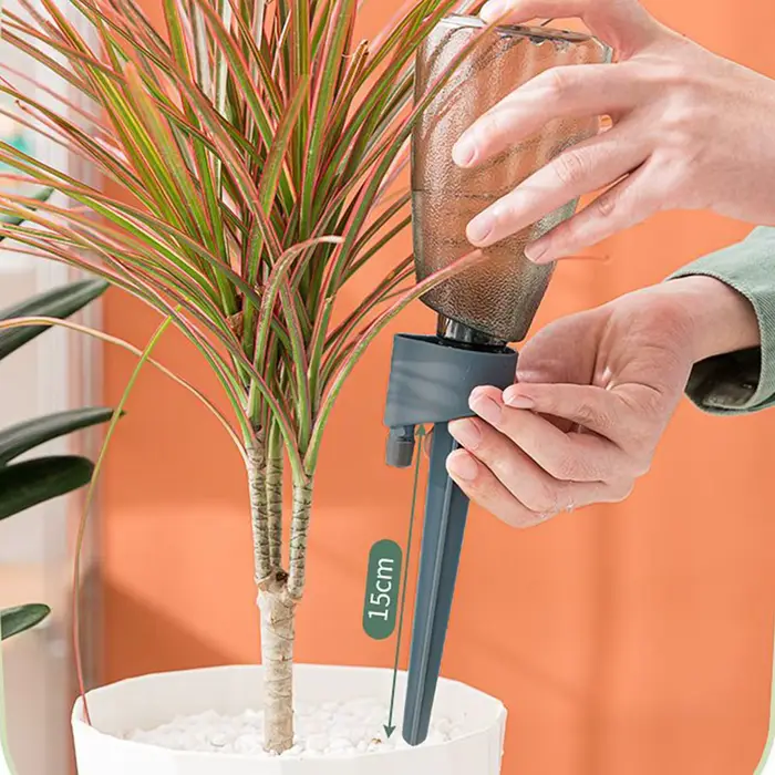 Arroseur automatique pour plantes à fleurs