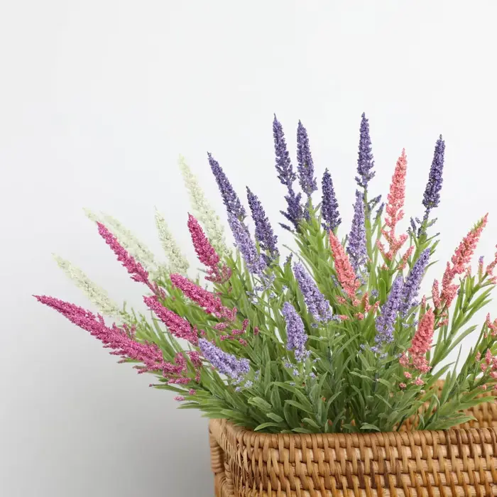 Bouquet de fleurs artificielles en mousse de lavande