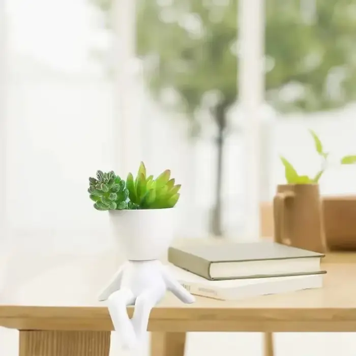 Pots de fleurs et jardinières de balcon en céramique blanche
