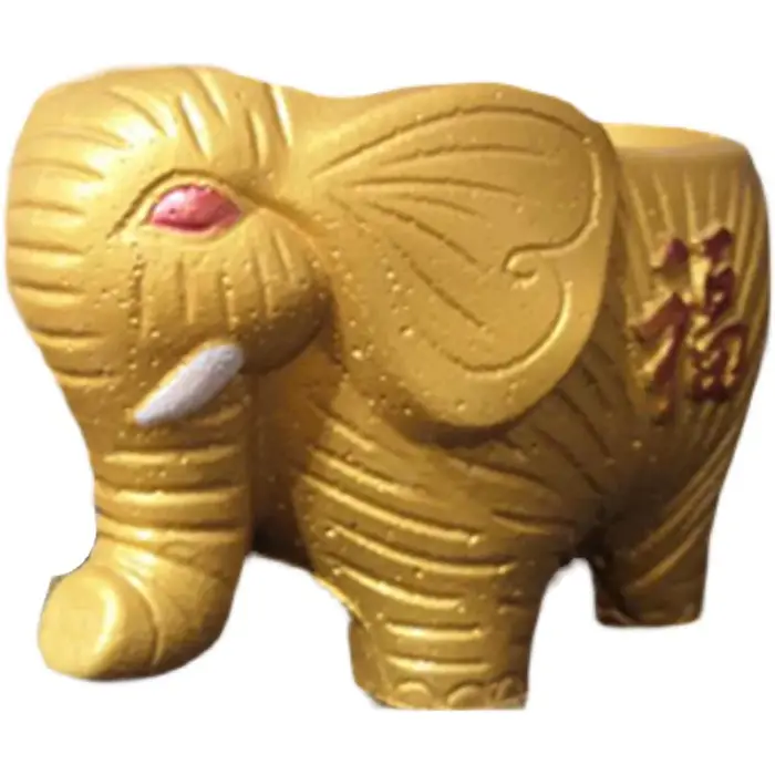 Pot de fleur en forme d'éléphant