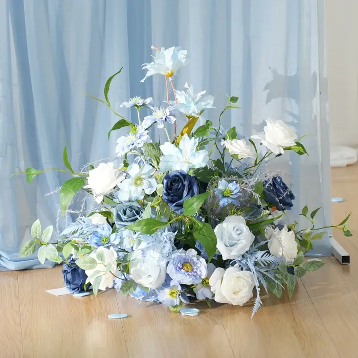 Rose artificielle Angela Flower A9076 bleue et blanche avec feuilles vertes