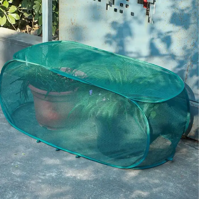 Couverture Hivernale pour Plantes