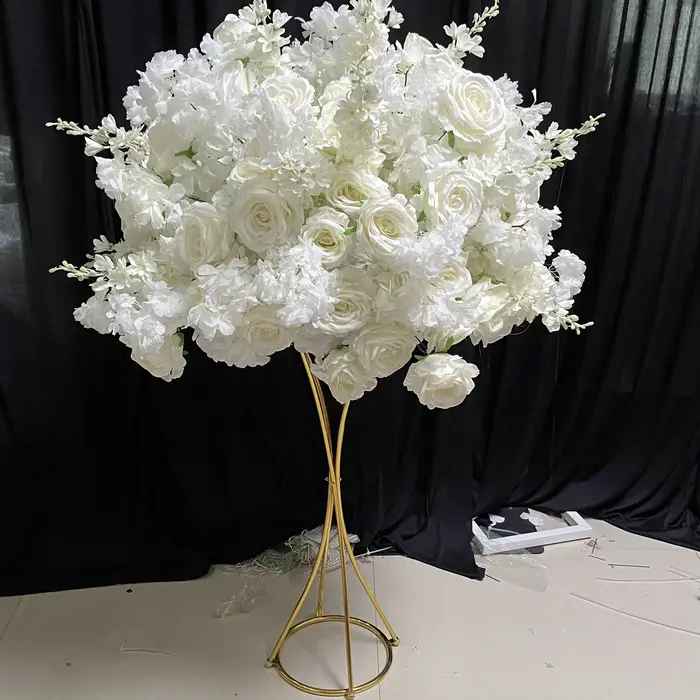 Couronne de roses artificielles en jacinthe blanche